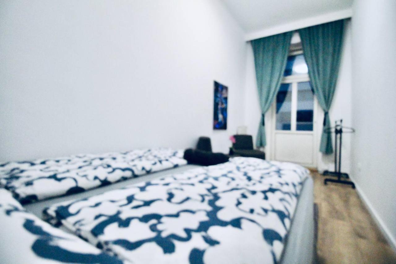 Modern Double Room Js B Viyana Dış mekan fotoğraf